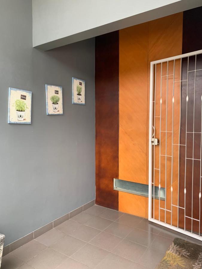Platinum Setramurni Guest House Bandung 3Br Luaran gambar